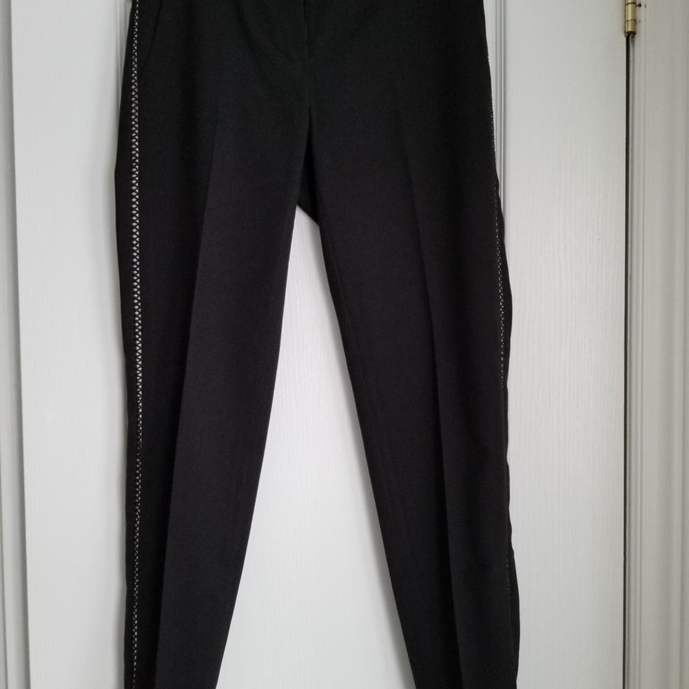 TAHARI STRAIGHT LEG TROUSER - SIZE 4